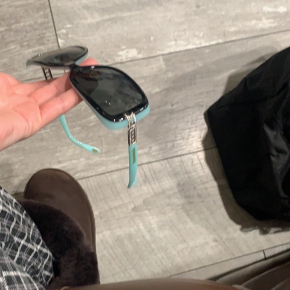 Bad Ass Tiffany Sunglasses 🕶 - Picture 5 of 8